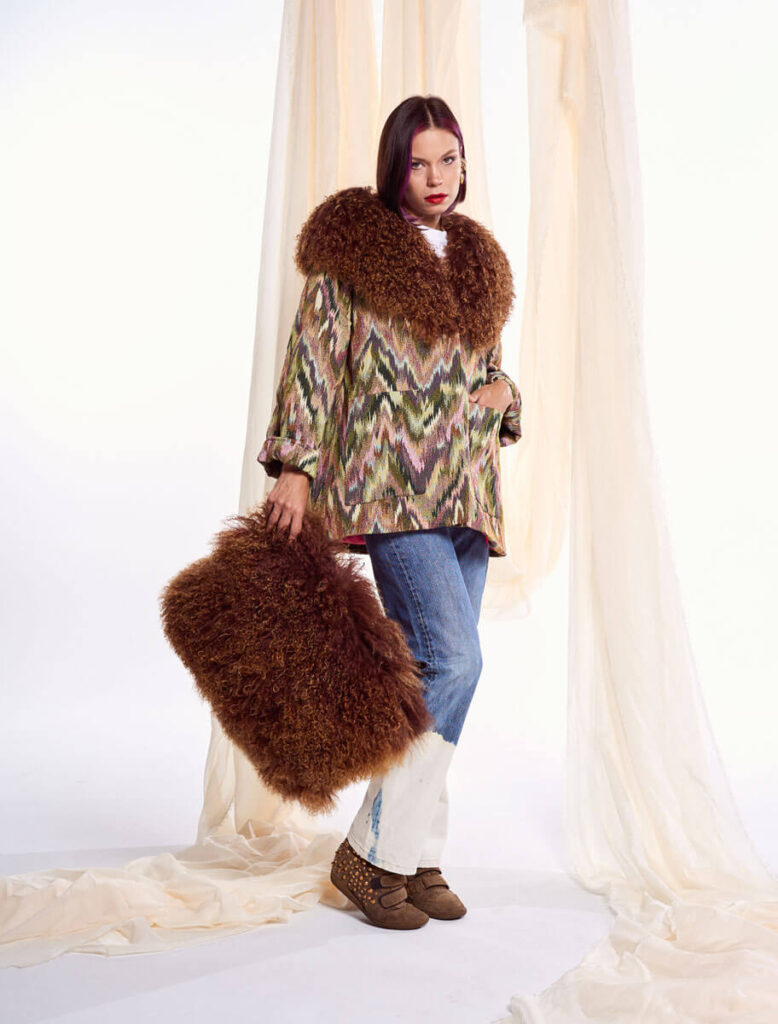 Abrigo Xabú Verde Yes50 – Moda artesanal de lujo en Asturias